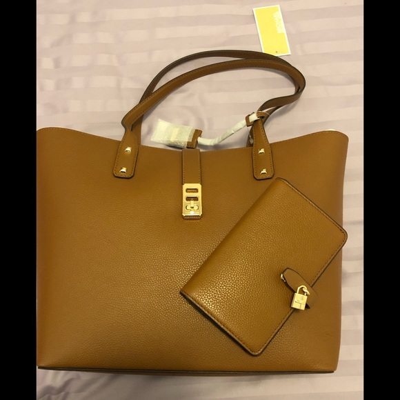 MICHAEL Michael Kors Handbags - 2PCS: Michael Kors NWT tote & wallet